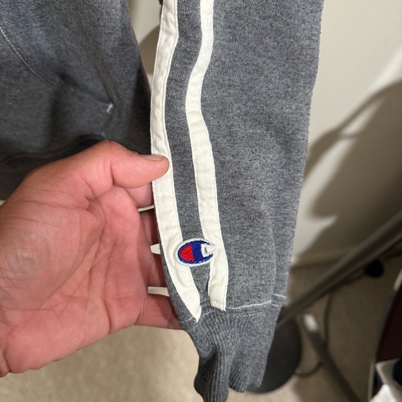 Champion New York University NYU Violets Gray and White Sweatshirt Hoodie Size M - Picture 9 of 10